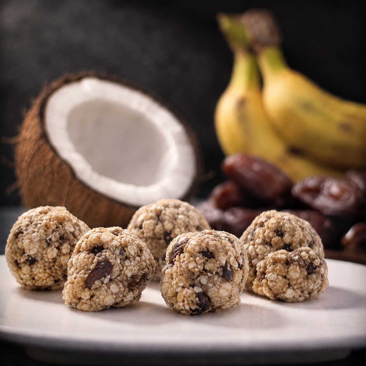 Energy balls banane-datte-coco