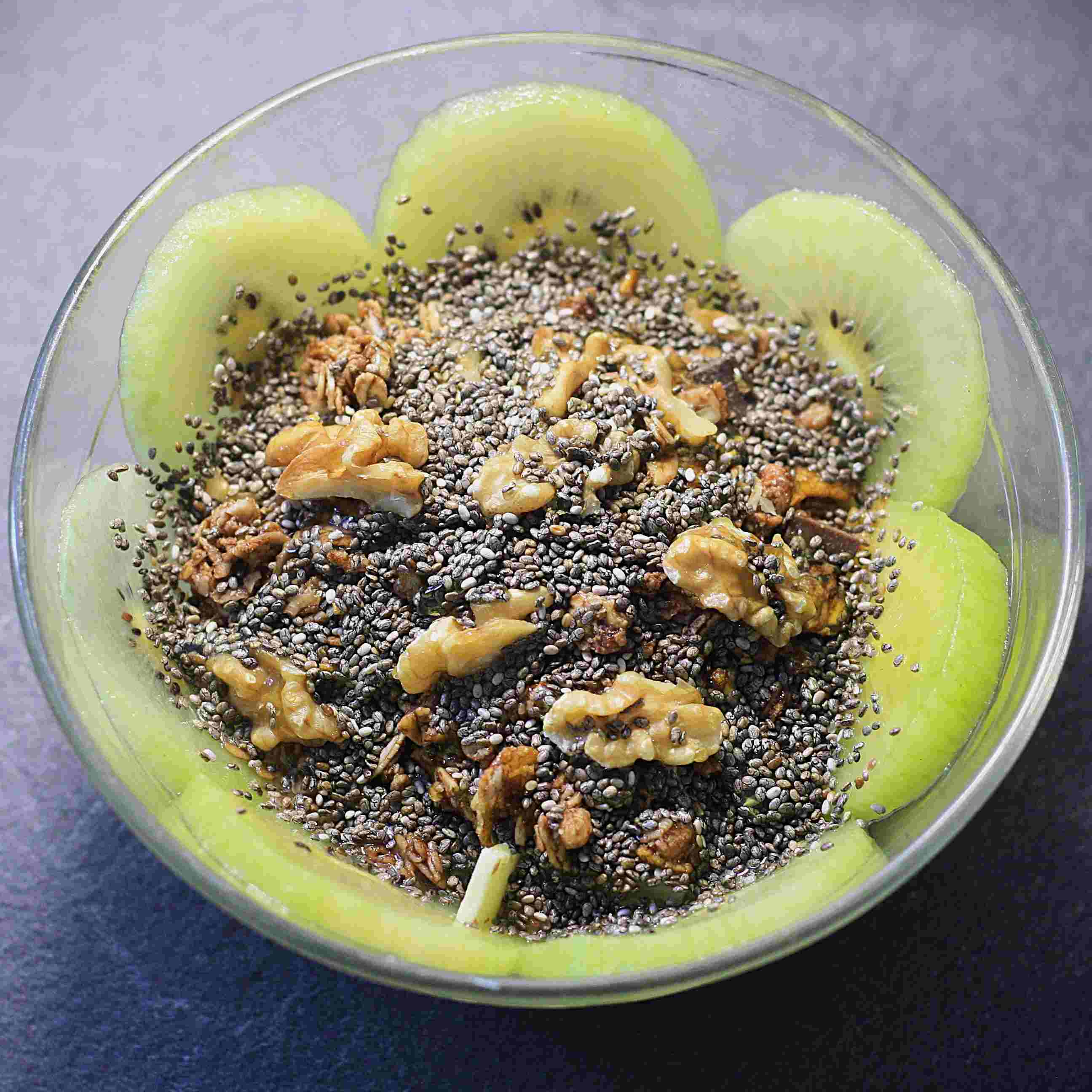 Bol de yaourt grec tropical